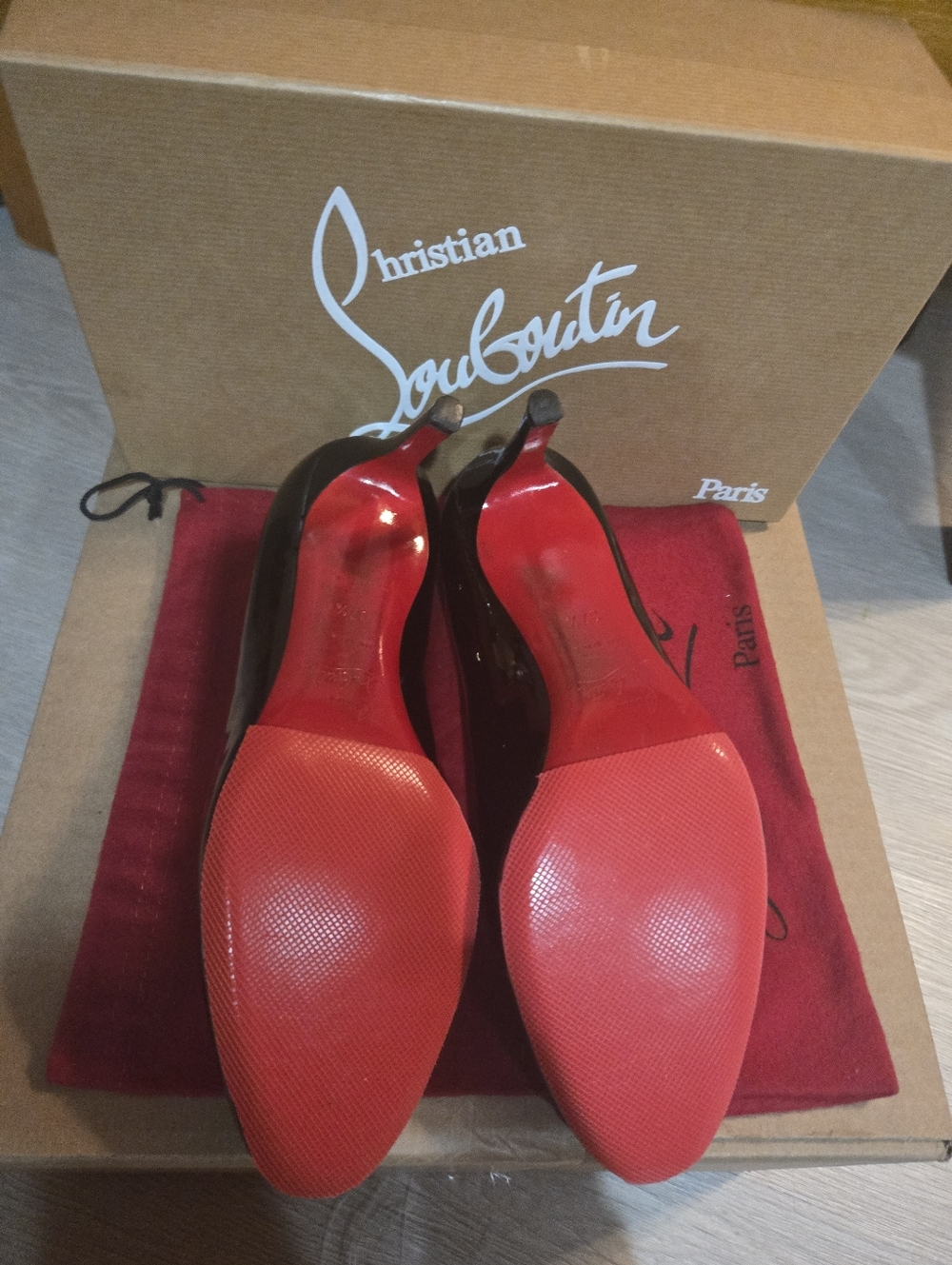 Christian Louboutin Simple Pump 70 Patent Calf Leather Round-Toe Pumps - Picture 7 of 12